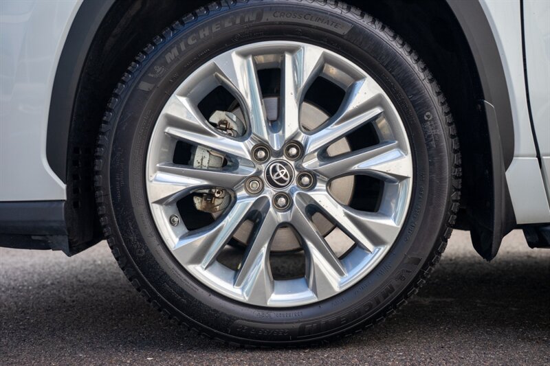 2022 Toyota Highlander Limited   - Photo 20 - Sarasota, FL 34243