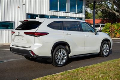 2022 Toyota Highlander Limited   - Photo 5 - Sarasota, FL 34243