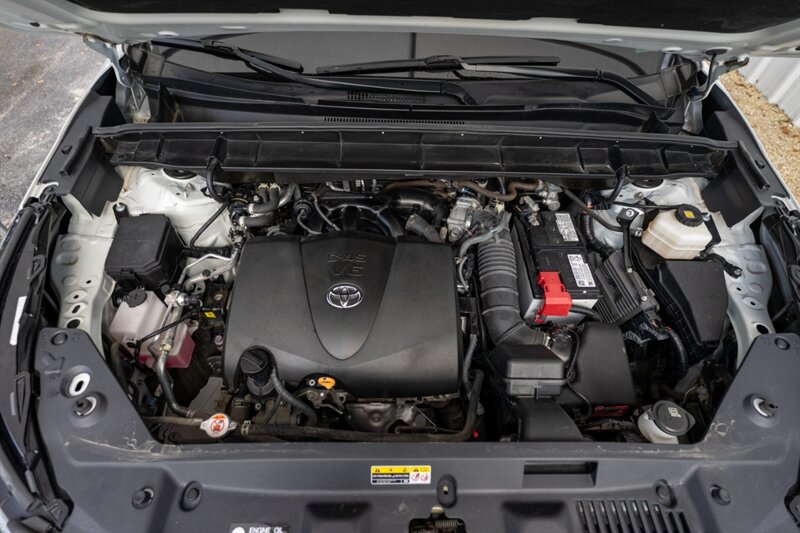 2022 Toyota Highlander Limited   - Photo 42 - Sarasota, FL 34243
