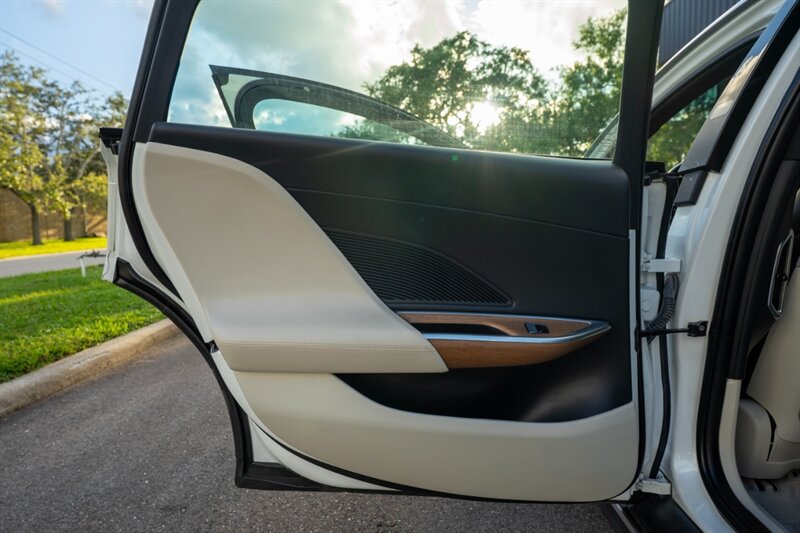 2023 Lucid Air Touring Touring   - Photo 42 - Sarasota, FL 34243