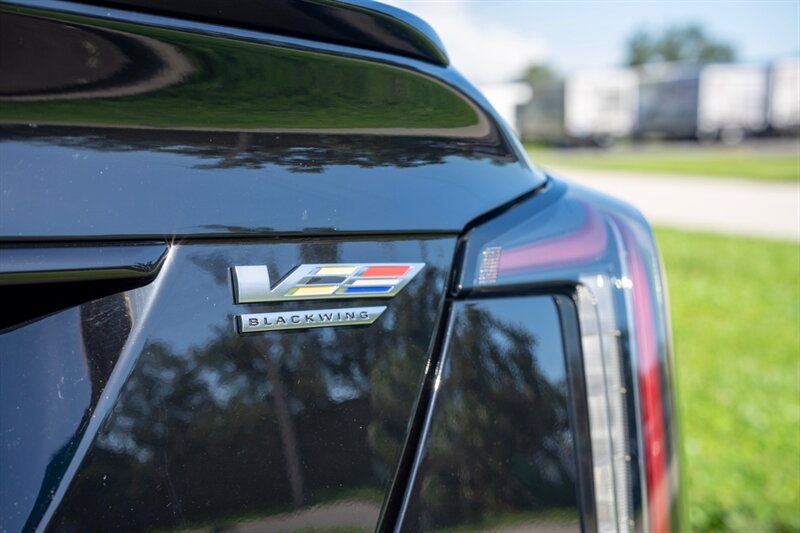 2025 Cadillac CT5-V Blackwing - Photo 18 - Sarasota, FL 34243
