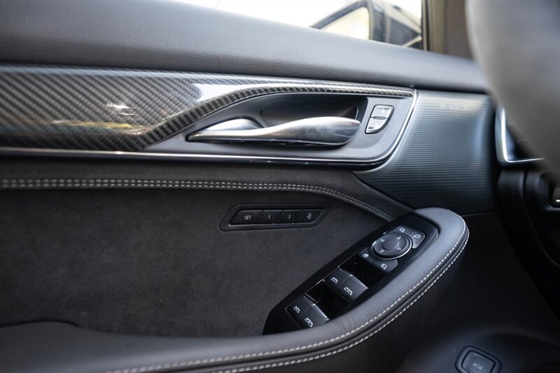 2025 Cadillac CT5-V Blackwing - Photo 49 - Sarasota, FL 34243