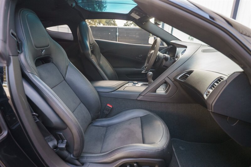 2019 Chevrolet Corvette Z06 - Photo 37 - Sarasota, FL 34243