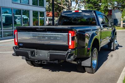 2025 Ford F-450 Super Duty Platinum Plus - Photo 7 - Sarasota, FL 34243