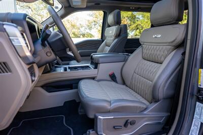 2025 Ford F-450 Super Duty Platinum Plus - Photo 31 - Sarasota, FL 34243