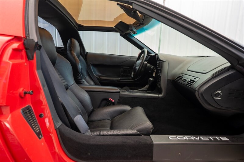 1996 Chevrolet Corvette - Photo 36 - Sarasota, FL 34243