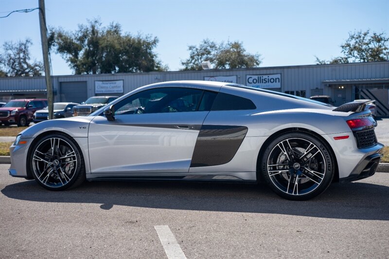 2022 Audi R8 5.2 quattro V10 performance - Photo 10 - Sarasota, FL 34243