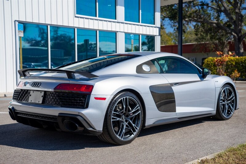 2022 Audi R8 5.2 quattro V10 performance - Photo 6 - Sarasota, FL 34243