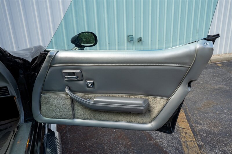 1978 Chevrolet Corvette - Photo 35 - Sarasota, FL 34243