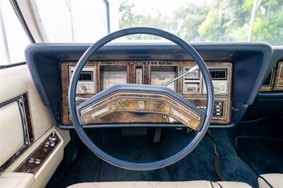 1979 Lincoln Continental Bill Bass Edition   - Photo 39 - Sarasota, FL 34243