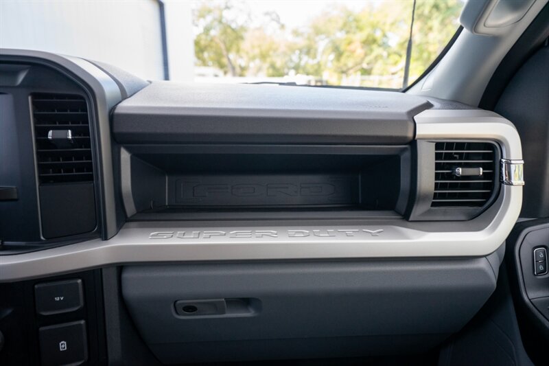 2024 Ford F-250 Super Duty XL - Photo 38 - Sarasota, FL 34243
