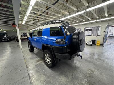 2007 Toyota FJ Cruiser 4dr SUV  LIFTED GREAT SHAPE RUST FREE - Photo 2 - Portland, OR 97267