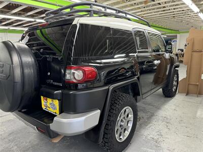 2013 Toyota FJ Cruiser TRD ONE OWNER MINT CONDITION  rawl control , rear locker,center pods - Photo 3 - Portland, OR 97267