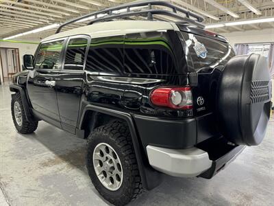 2013 Toyota FJ Cruiser TRD ONE OWNER MINT CONDITION  rawl control , rear locker,center pods - Photo 2 - Portland, OR 97267