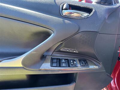 2010 Lexus IS 350C  CLEAN TITLE CONVERTIBLE - Photo 12 - Portland, OR 97267