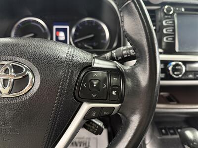 2018 Toyota Highlander XLE LOW MILE ONE OWNER AWD  GREAT SHAPE - Photo 17 - Portland, OR 97267