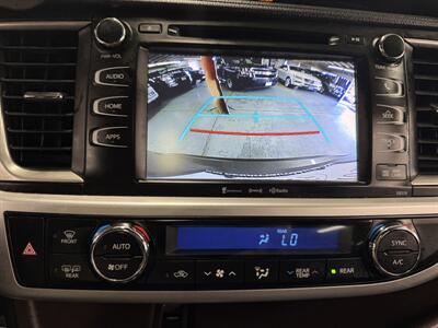 2018 Toyota Highlander XLE LOW MILE ONE OWNER AWD  GREAT SHAPE - Photo 18 - Portland, OR 97267