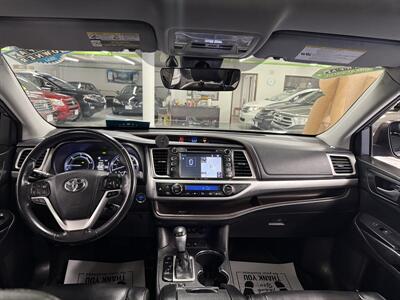 2018 Toyota Highlander XLE LOW MILE ONE OWNER AWD  GREAT SHAPE - Photo 14 - Portland, OR 97267