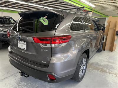 2018 Toyota Highlander XLE LOW MILE ONE OWNER AWD  GREAT SHAPE - Photo 3 - Portland, OR 97267