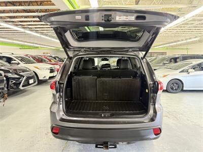 2018 Toyota Highlander XLE LOW MILE ONE OWNER AWD  GREAT SHAPE - Photo 8 - Portland, OR 97267