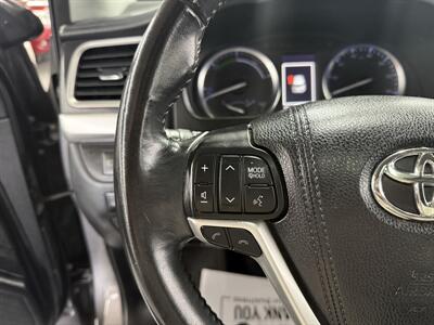 2018 Toyota Highlander XLE LOW MILE ONE OWNER AWD  GREAT SHAPE - Photo 16 - Portland, OR 97267