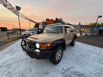 2014 Toyota FJ Cruiser GREAT SERVICE RECORDS RUST FREE ONLY 131K  4WD CLEAN TITLE GREAT COLOR SUV