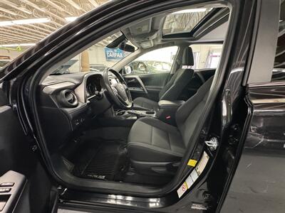 2017 Toyota RAV4 XLE LOW MILE BLACK FRIDAY !!SALE!!  AWD GREAT SHAPE - Photo 12 - Portland, OR 97267