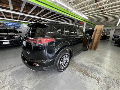 2017 Toyota RAV4 XLE LOW MILE BLACK FRIDAY !!SALE!!  AWD GREAT SHAPE - Photo 3 - Portland, OR 97267