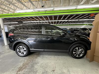 2017 Toyota RAV4 XLE LOW MILE BLACK FRIDAY !!SALE!!  AWD GREAT SHAPE - Photo 4 - Portland, OR 97267