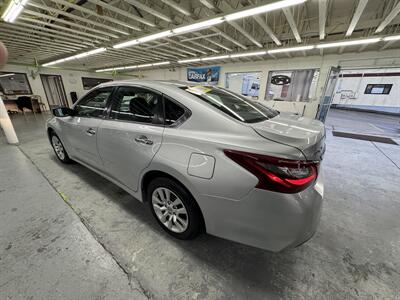 2014 Nissan Altima 2.5  LOW MILEAGE GREAT SHAPE CAS SAVER - Photo 3 - Portland, OR 97267