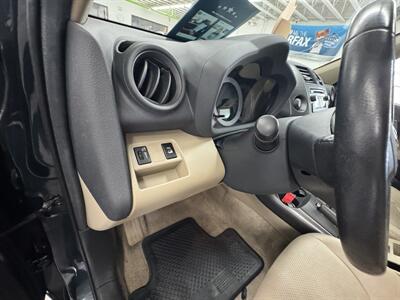 2012 Toyota RAV4 Limited V6 AWD CLEAN TITLE  ONE OWNER LOW MILES - Photo 9 - Portland, OR 97267