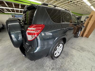2012 Toyota RAV4 Limited V6 AWD CLEAN TITLE  ONE OWNER LOW MILES - Photo 10 - Portland, OR 97267