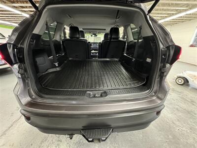 2018 Toyota Highlander SE AWD  CLEAN TITlE  BENCH SEATS - Photo 27 - Portland, OR 97267