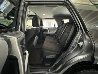 2013 Toyota 4Runner 3 ROW SEATS BLACK FRIDAY !!SALE!!SUNROOF  2 OWNERS 36 SERVICE RECORDS - Photo 11 - Portland, OR 97267