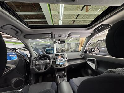 2012 Toyota RAV4 SPORT AWD  ONE OWNER LOW MILEAGE - Photo 13 - Portland, OR 97267