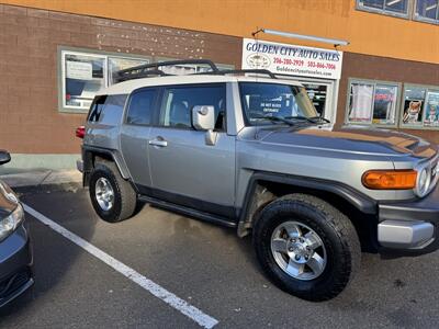 2010 Toyota FJ Cruiser   - Photo 2 - Portland, OR 97267