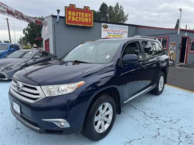 2013 Toyota Highlander LE PLUS LEATHER SUNROOF AWD  LOW MILES GREAT FAMILY SUV SUV