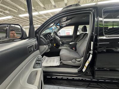 2013 Toyota Tacoma V6 2 Owners 62K LOW MILEAGE LONG BED  LIFTED 4WD GREAT CLEAN TITLE - Photo 10 - Portland, OR 97267