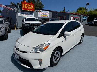 2014 Toyota Prius Three ONLY 86K MILES GAS SAVER CLEAN TITLE  EASY FINANCING GREAT SHAPE Hatchback