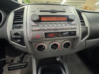 2006 Toyota Tacoma V6 V6 4dr Double Cab  6SPEED MANUAL  LOW MILEAGE 4WD GREAT SHAPE - Photo 15 - Portland, OR 97267