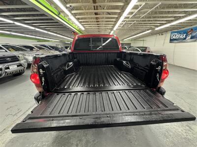 2006 Toyota Tacoma V6 V6 4dr Double Cab  6SPEED MANUAL  LOW MILEAGE 4WD GREAT SHAPE - Photo 8 - Portland, OR 97267