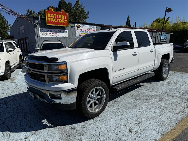 Summit White 2015 Chevrolet Silverado 1500 LT Z71 Crew Cab 4WD Pickup Truck Four-Wheel Drive Automatic
