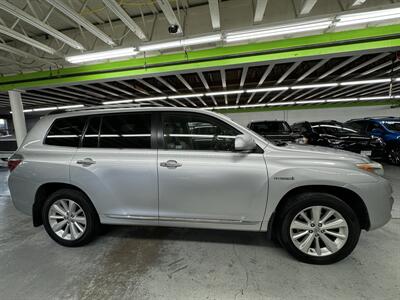 2012 Toyota Highlander Hybrid Limited AWD  2 OWNERS GREAT SERVICE RECORDS - Photo 4 - Portland, OR 97267