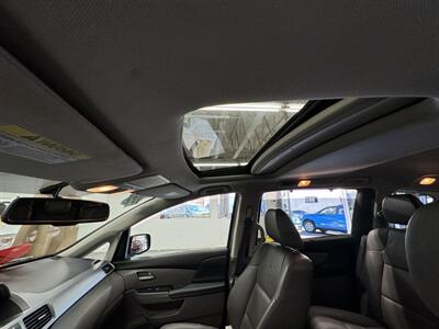 2013 Honda Odyssey EX-L w/Navi 8 PASSENGERS  ONE OWNER LOW MILEAGE - Photo 15 - Portland, OR 97267