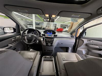 2013 Honda Odyssey EX-L w/Navi 8 PASSENGERS  ONE OWNER LOW MILEAGE - Photo 22 - Portland, OR 97267