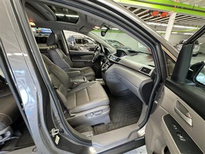 2013 Honda Odyssey EX-L w/Navi 8 PASSENGERS  ONE OWNER LOW MILEAGE - Photo 21 - Portland, OR 97267