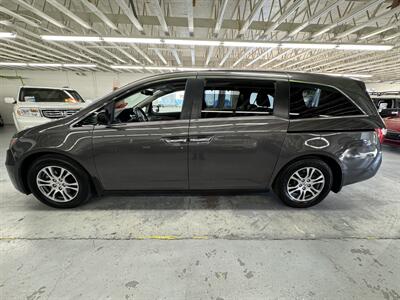 2013 Honda Odyssey EX-L w/Navi 8 PASSENGERS  ONE OWNER LOW MILEAGE - Photo 4 - Portland, OR 97267