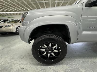 2010 Toyota Tacoma V6  BLACK FRIDAY !!SALE!! TRD SPORT  4WD LIFTED GREAT SHAPE - Photo 22 - Portland, OR 97267