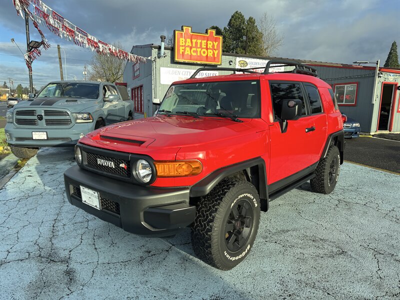 2012 Toyota FJ Cruiser Base's photo