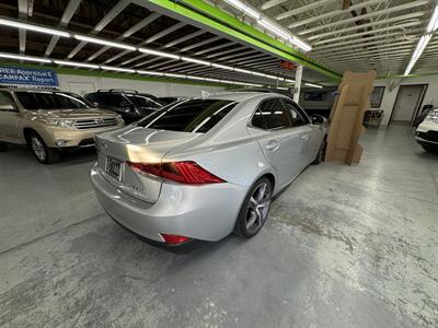 2017 Lexus IS 300 AWD CLEAN TITLE  LOW MILEAGE 53K - Photo 2 - Portland, OR 97267